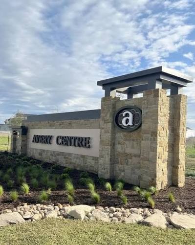 Avery Centre entrance sign in Round Rock, Texas