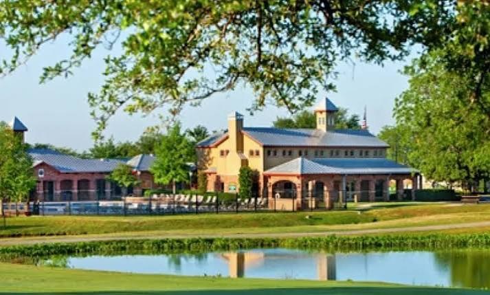 Teravista amenity center and pond in Round Rock, Texas